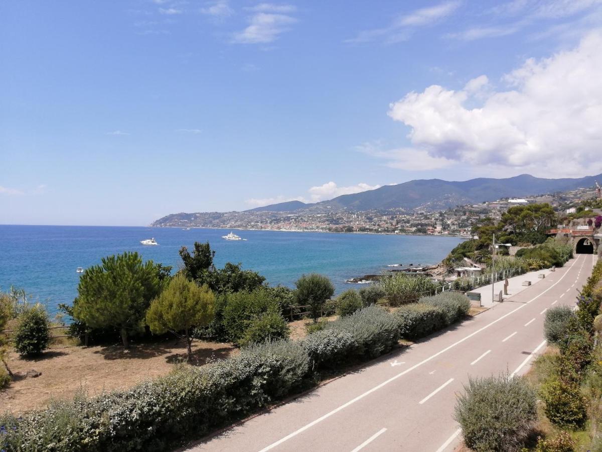 Villaggio Turistico La Vesca San Remo Exterior foto